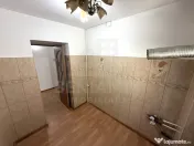 Apartament 2 camere etaj 1 cu teava de gaze 41mp Craiovita 