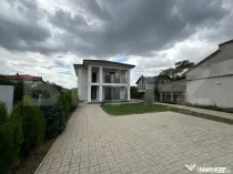 Casa 5 camere, 225 mp + teren 642 mp - zona Mihai Bravu