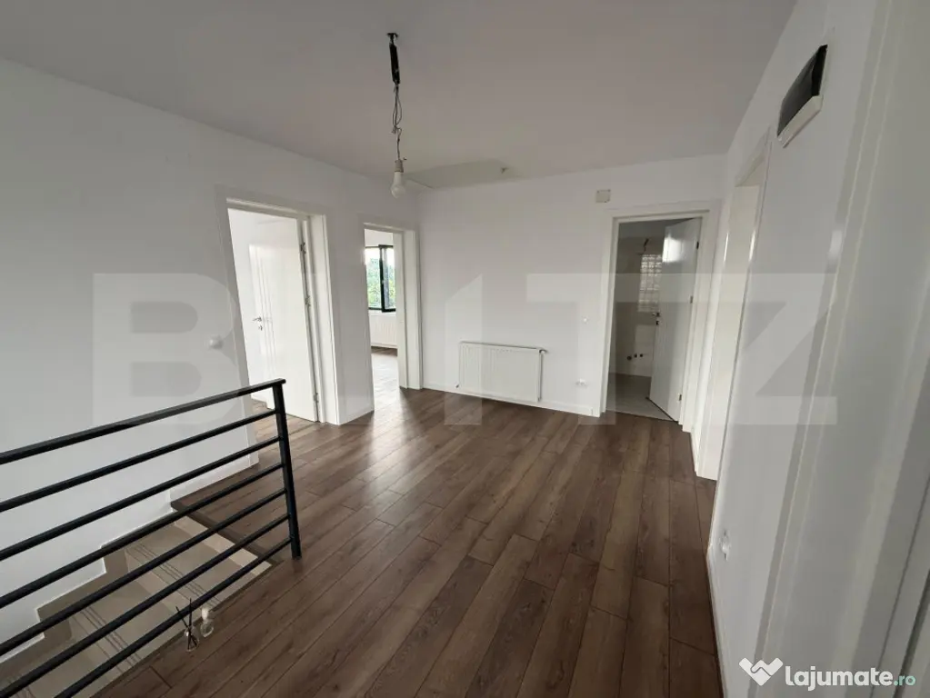 Casa de vanzare - 5 camere, constructie 2021