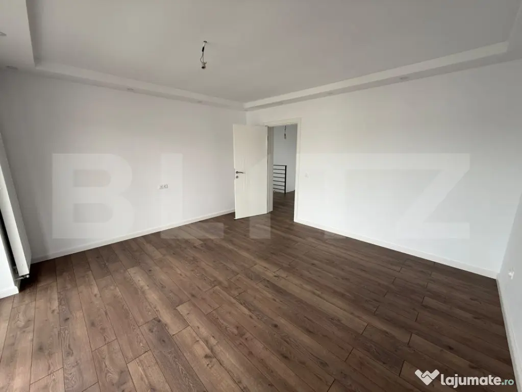 Casa de vanzare - 5 camere, constructie 2021