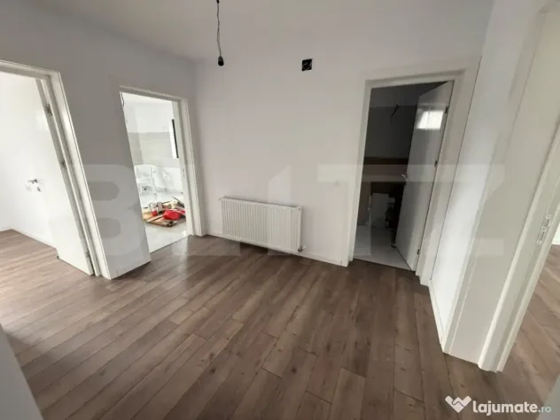 Casa de vanzare - 5 camere, constructie 2021