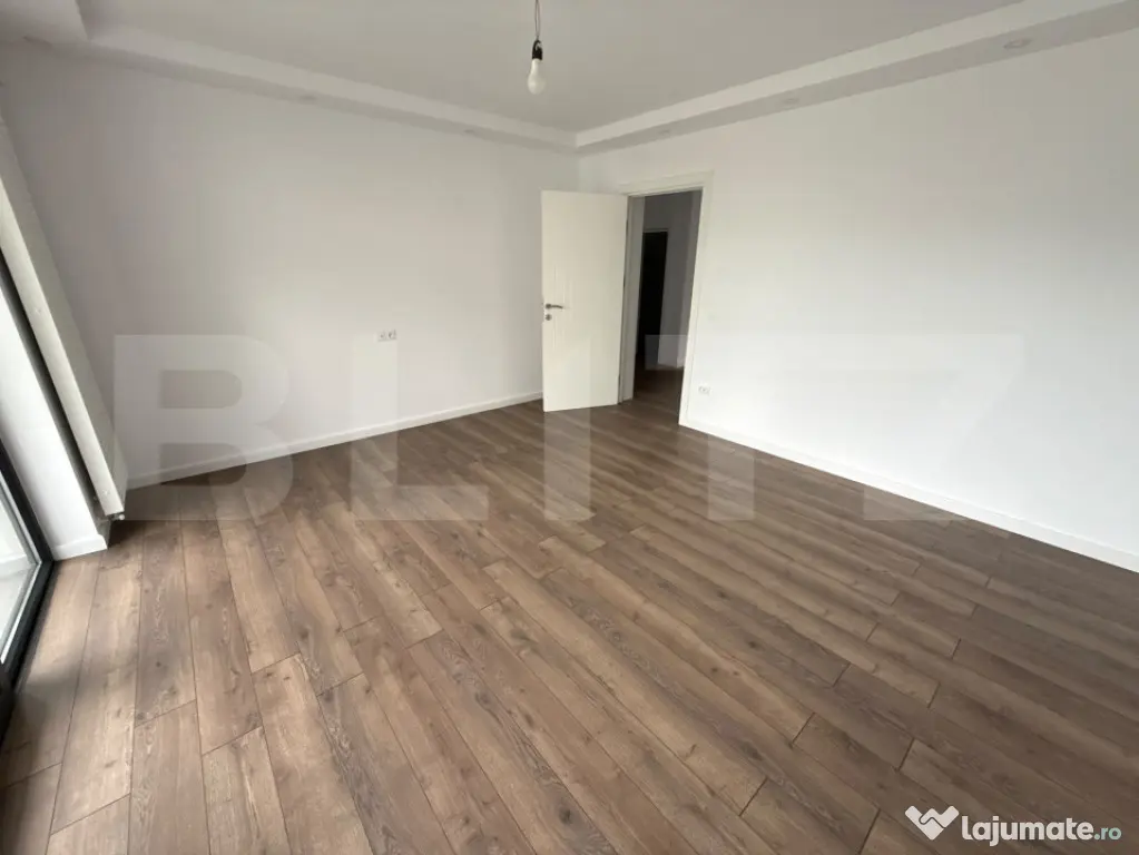 Casa de vanzare - 5 camere, constructie 2021