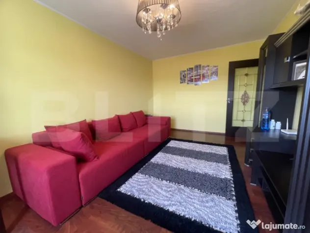 Apartament 2 camere, etaj intermediar, cu garaj | 55 mp + ba