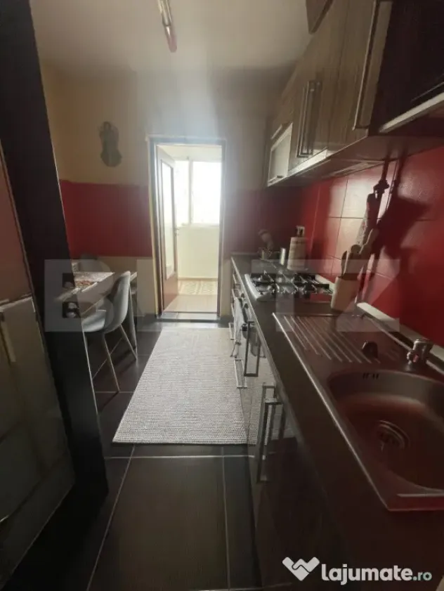 Apartament 2 camere, etaj intermediar, cu garaj | 55 mp + ba