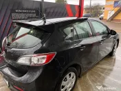 Autoturism Mazda 3 