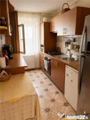 Apartament decomandat zona Spitalului Judetean la intrare pe