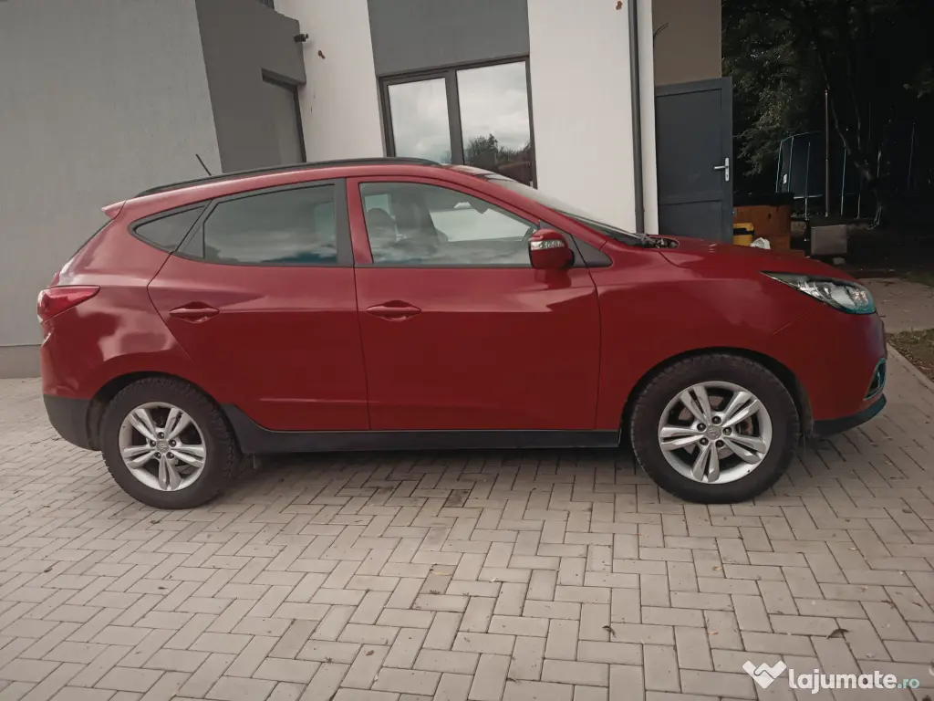 HYUNDAI ix35 2013 — imagine 2