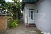 Liniște, spațiu -casă primitoare cu curte mare, gata de m 