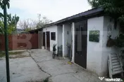Liniște, spațiu -casă primitoare cu curte mare, gata de m 