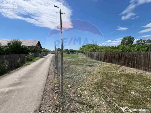 Teren 4,900mp intravilan Bizighesti