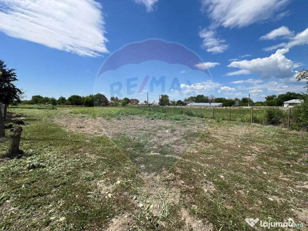 Teren 4,900mp intravilan Bizighesti