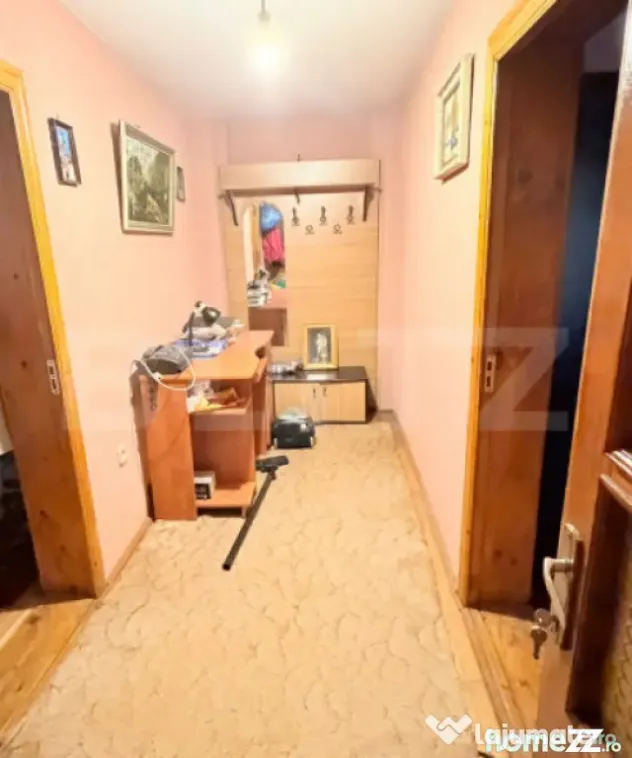 Casă cu teren generos de 800 mp, la stradă principală în - Galati (Galati)