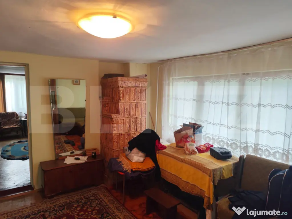 Casa 120 mp utili, 2850 mp teren, zona Bucium