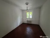 3 camere, 1/4, anvelopat, 69mp-Apusului