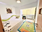 City Mall , apartament cu 3 camere decomandat, etaj intermed