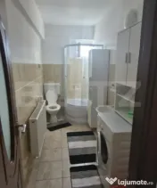 Apartament de vânzare – complet mobilat și utilat, zonă 