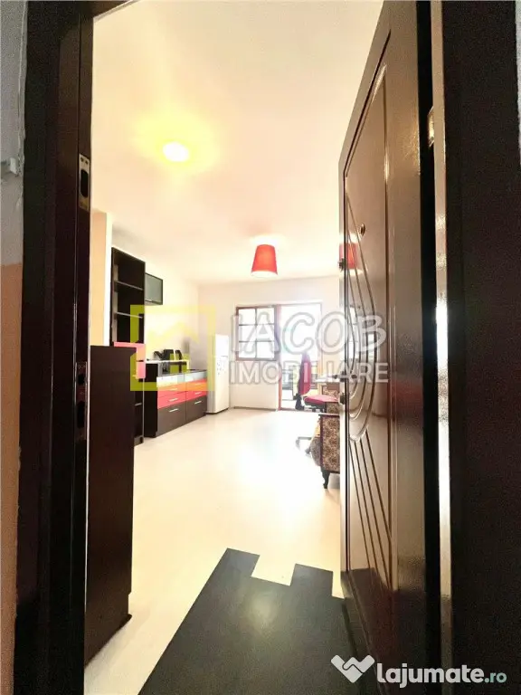 2 camere decomandate zona Stefan cel Mare Bacau