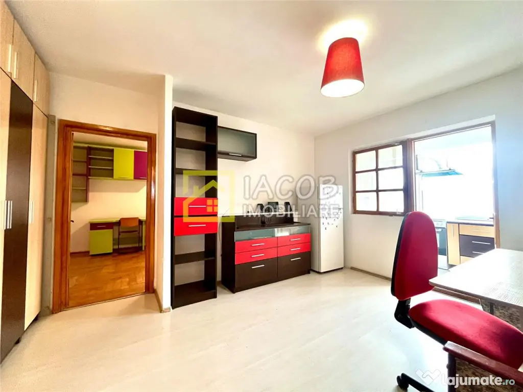 2 camere decomandate zona Stefan cel Mare Bacau