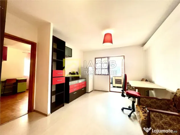 2 camere decomandate zona Stefan cel Mare Bacau