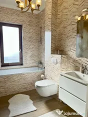 Apartament modern cu 2,5 camere, dressing și parcare inclu