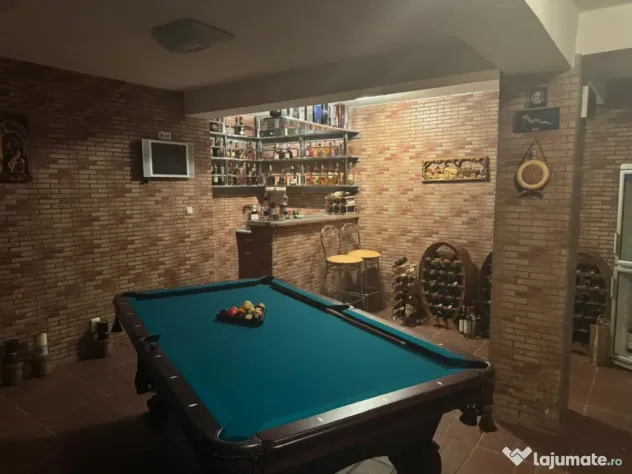 Casa S+P+1, 280 mp utili, 585 mp teren, zona Lăpuș