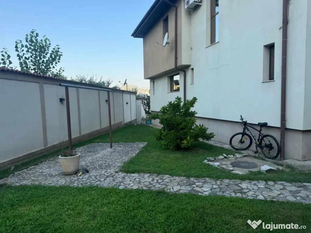 Casa S+P+1, 280 mp utili, 585 mp teren, zona Lăpuș