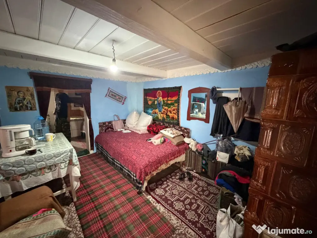 Casa individuala , teren 2100 mp , Balcauti