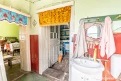 Casă tradițională cu teren de 2.560mp, în Sâmboleni, com. Cămărașu 