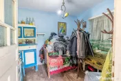 Casă tradițională cu teren de 2.560mp, în Sâmboleni, com. Cămărașu 