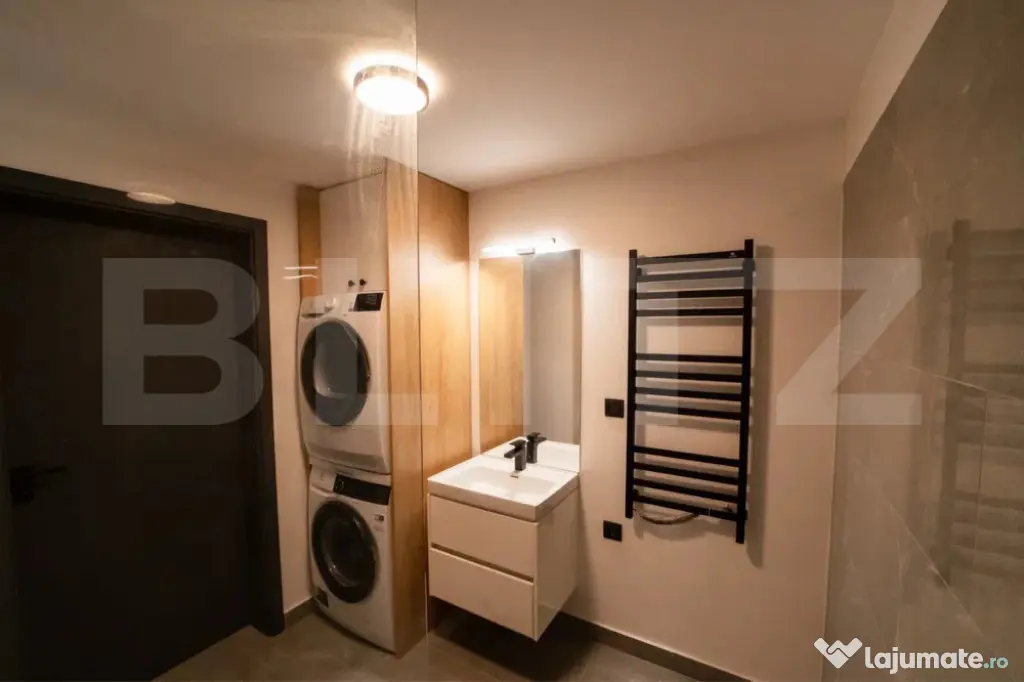 Apartament 2 camere, lux, parcare, zona Semicentrala