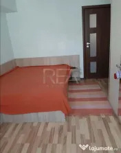 3 camere, 7/10, anvelopat, 77 mp-Pacii-Gorjului 