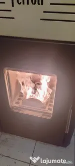 Vând termosemineu Ferroli 30 kw