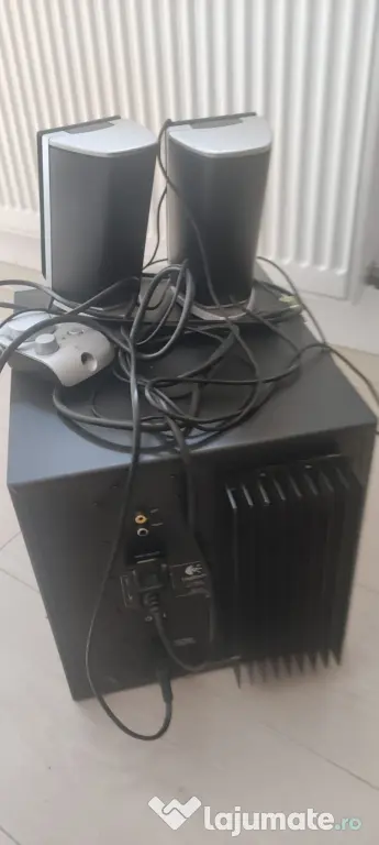 Vand sistem de boxe Logitech 2.1 Z-2300, 200W RMS