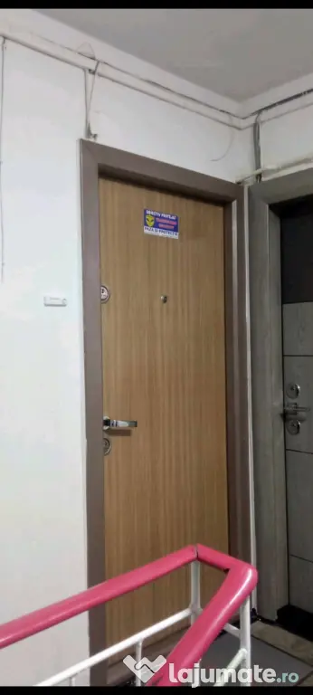 Închiriez pe termen scurt sau lung garsoniera situata în zona Tomis nord.