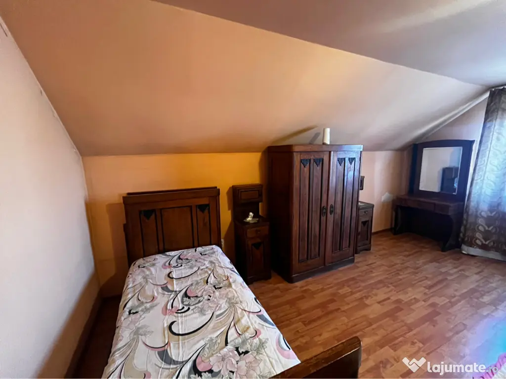 Set mobilier antic din lemn masiv peste 115 ani vechime