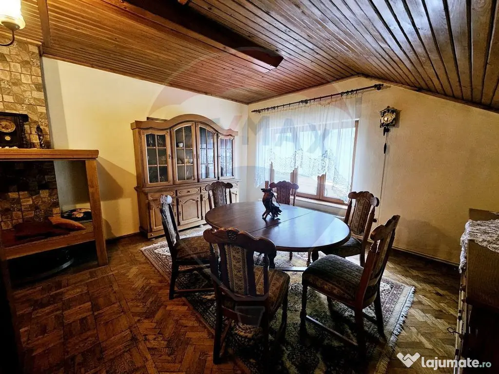 SINAIA- APARTAMENT DE VACANTA/ REZIDENTIAL- 3 camere in v...