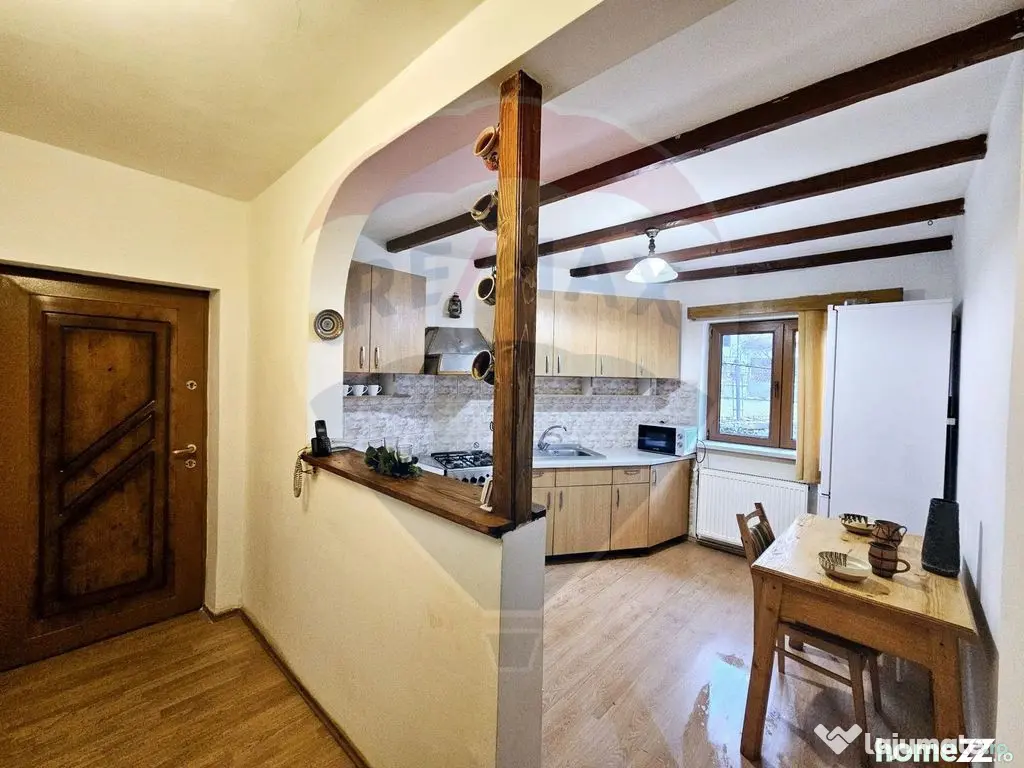 SINAIA- APARTAMENT DE VACANTA/ REZIDENTIAL- 3 camere in v... - Sinaia (Prahova)
