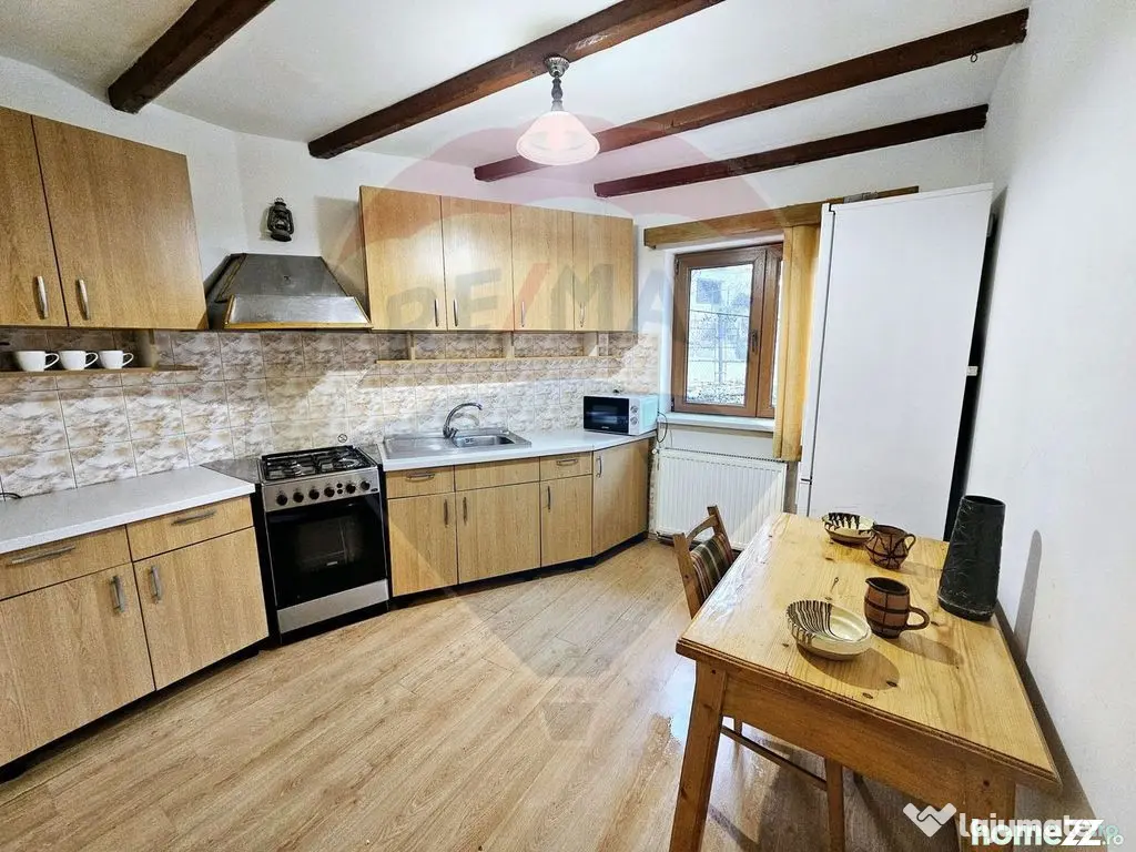 SINAIA- APARTAMENT DE VACANTA/ REZIDENTIAL- 3 camere in v... - Sinaia (Prahova)