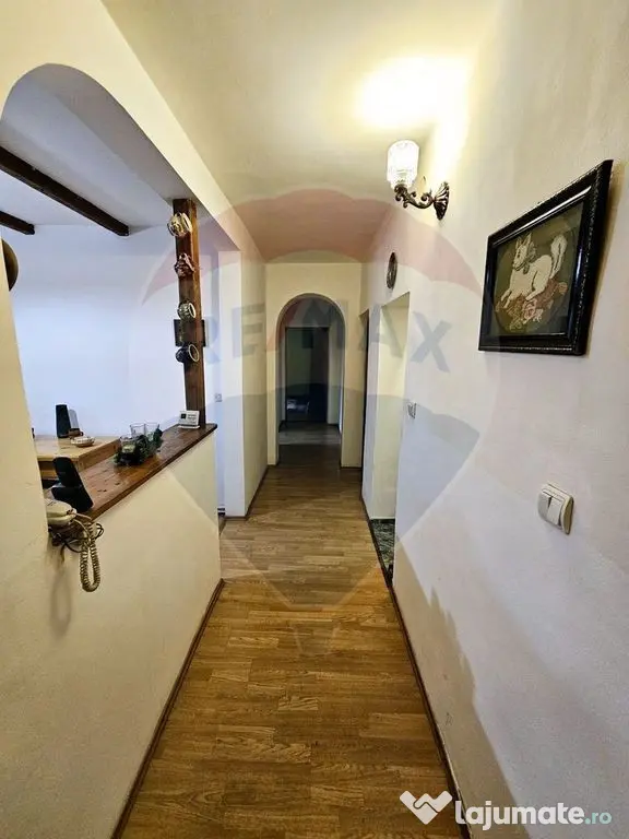 SINAIA- APARTAMENT DE VACANTA/ REZIDENTIAL- 3 camere in v...