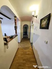 SINAIA- APARTAMENT DE VACANTA/ REZIDENTIAL- 3 camere in v... 