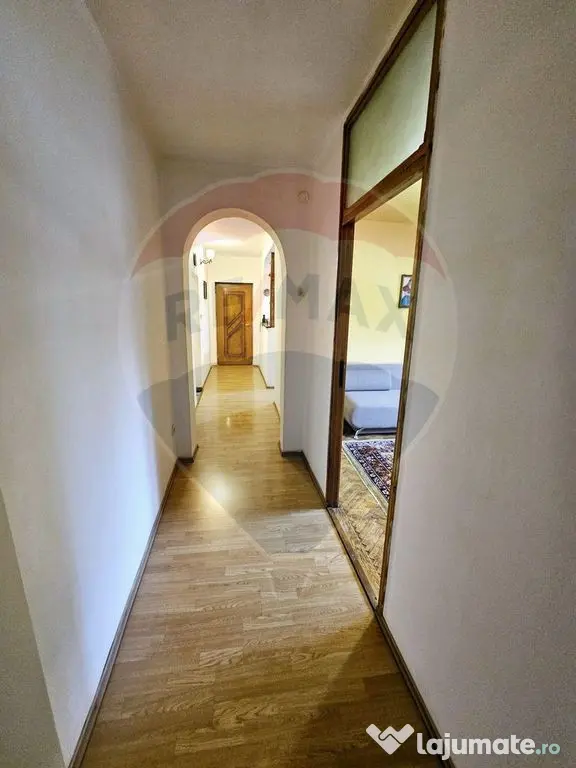 SINAIA- APARTAMENT DE VACANTA/ REZIDENTIAL- 3 camere in v...