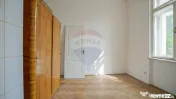 De vânzare, imobil reprezentativ / parțial, strada De M... 