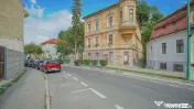 De vânzare, imobil reprezentativ / parțial, strada De M... 