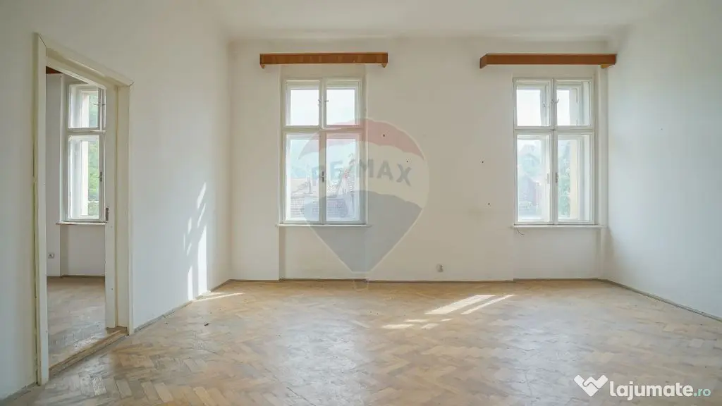 De vânzare, imobil reprezentativ / parțial, strada De M...