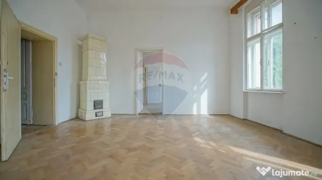 De vânzare, imobil reprezentativ / parțial, strada De M...