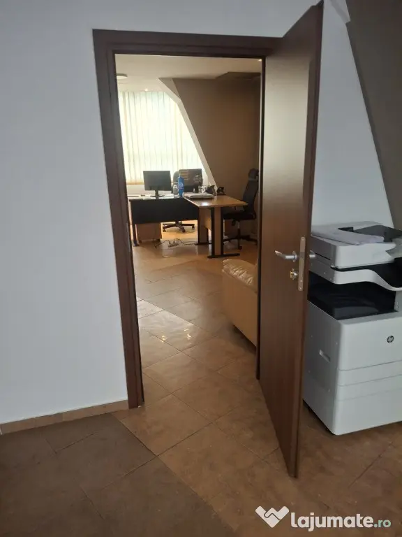 Inchiriez spatiu de birouri, zona Metrou Brancoveanu, 260mp, 10euro