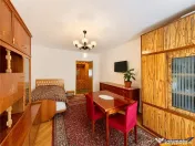 Decomandat, 2 camere, etaj 2, parcare, garaj, Tudor, aria Sc 
