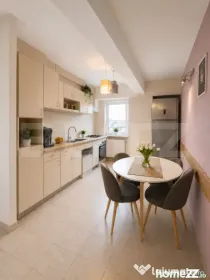 Apartament 3 camere, 65 mp, decomandat, zona Ultracentrala -