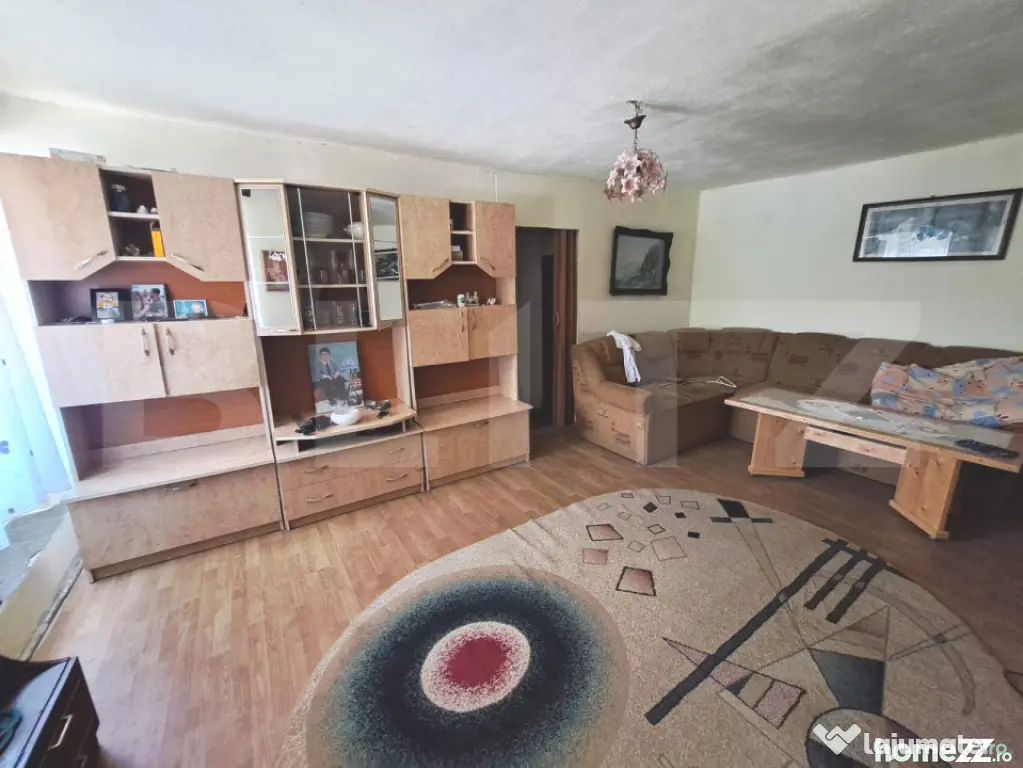 Casă de vânzare, 120 mp utili, teren 237 mp, curte comună