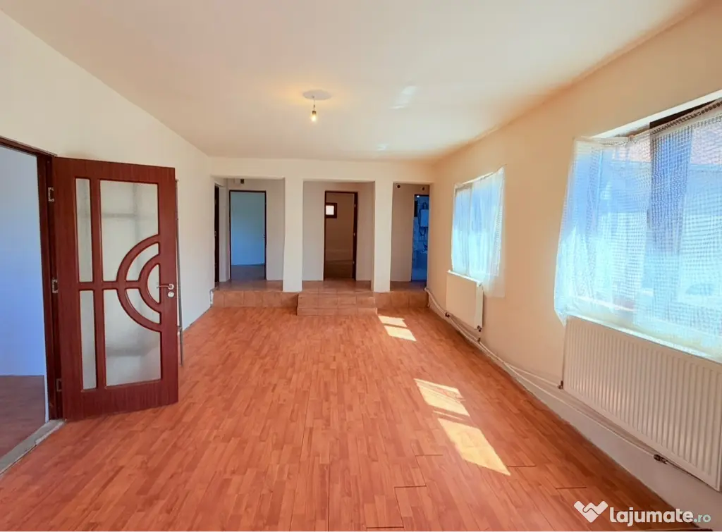 Vand casa in Paleu,Jud Bihor!3cam.,living,garaj.Teren 711mp